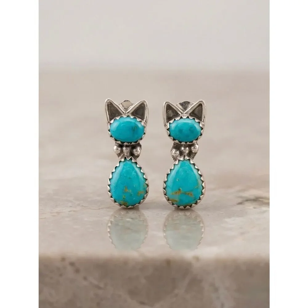 Kingman Turquoise Cat Earrings Cute Southwestern Kitty Sterling Silver Stud